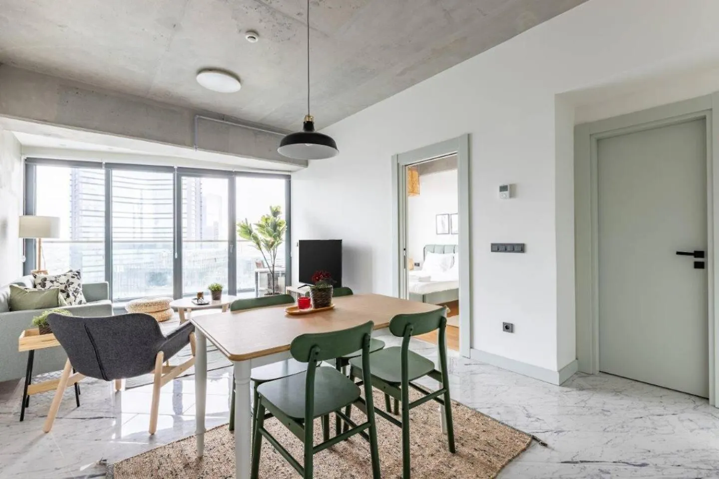 伊斯坦布尔Elegant 1Bd Terrace Gem Poolparking! #344公寓 0*, 伊斯坦布尔