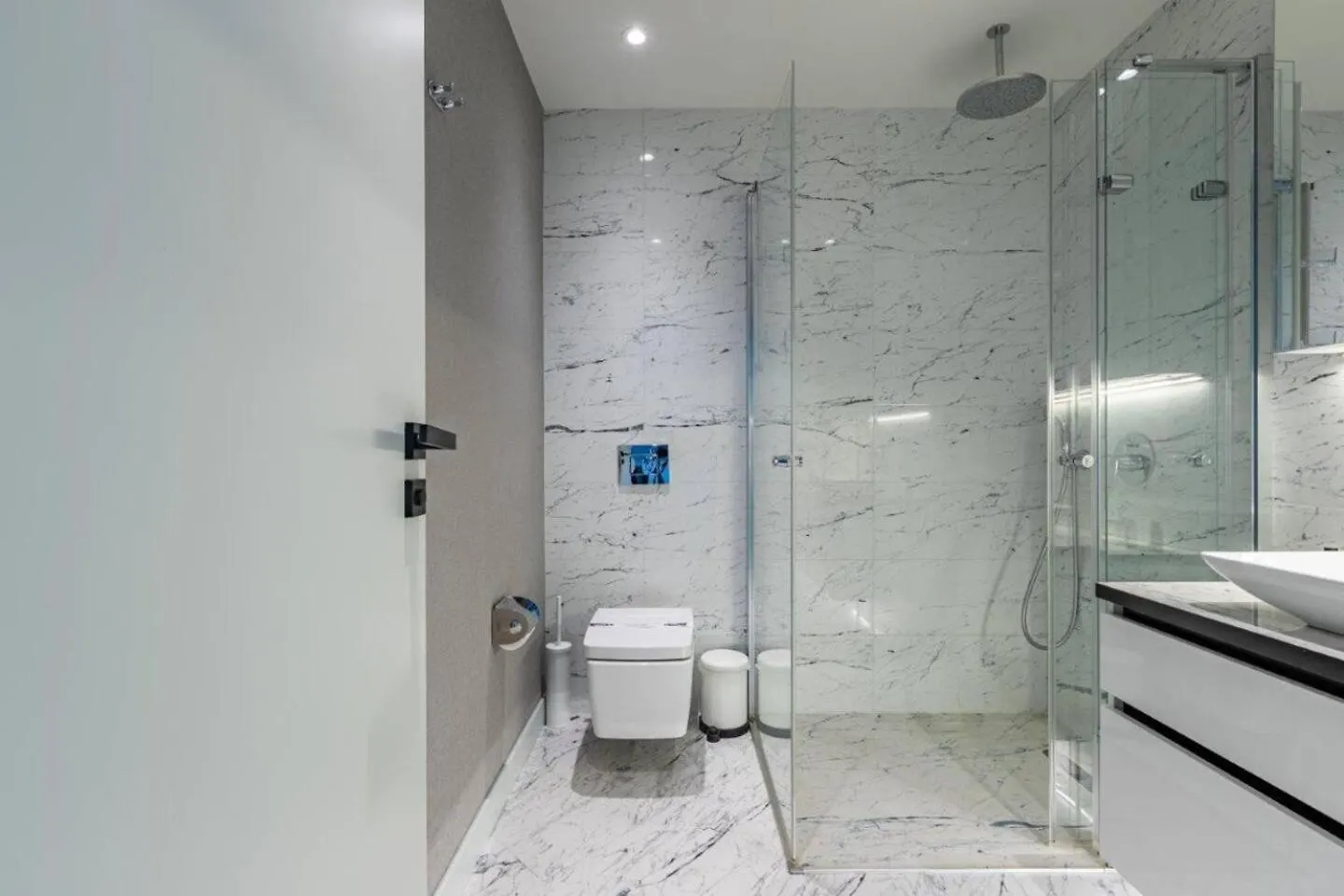 Elegant 1Bd Terrace Gem Poolparking! #344 Lägenhet Istanbul